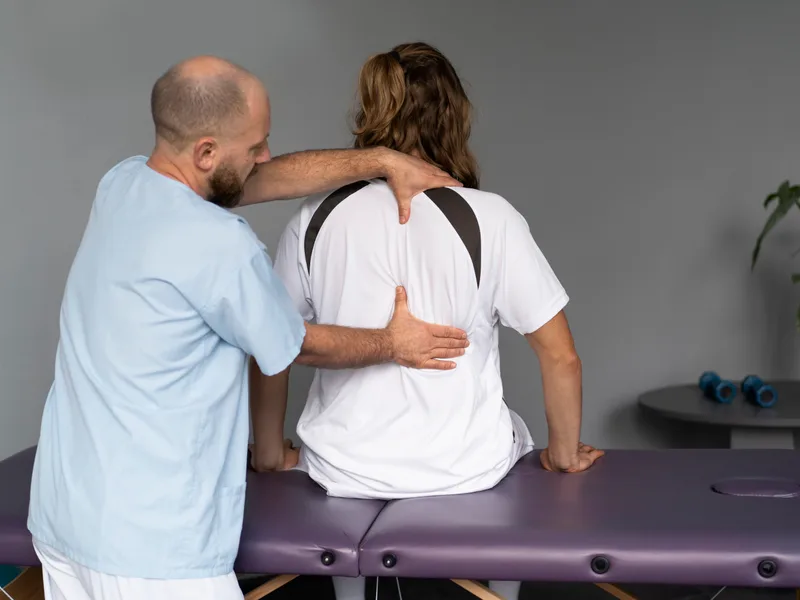 Knee Decompression at Sovereign Light Chiropractic in Suwanee