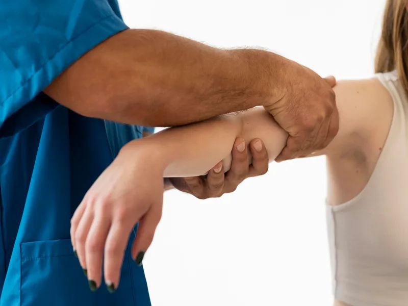 Chiropractic care for elbow pain at Sovereign Light Chiropractic in Suwanee