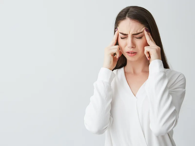 How Sovereign Light Chiropractic treats headaches & migraines in Suwanee