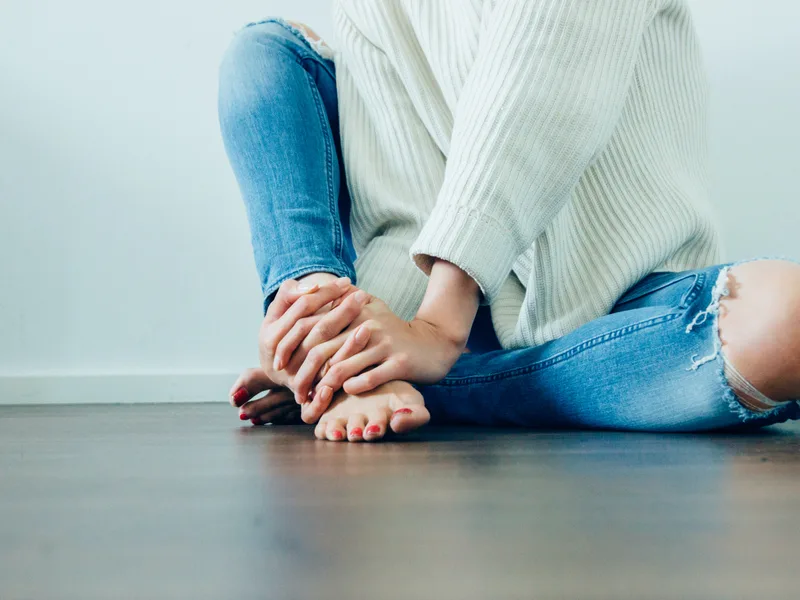 Sovereign Light Chiropractic treating neuropathy in Suwanee