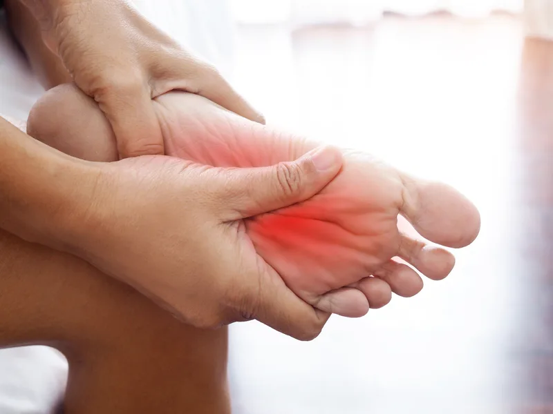 How Sovereign Light Chiropractic treats plantar fasciitis in Suwanee