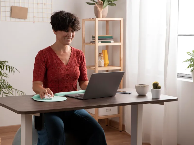How Sovereign Light Chiropractic treats poor posture in Suwanee